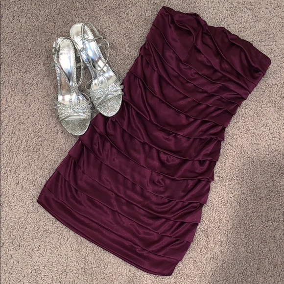 Dresses & Skirts - Strapless Dress - Size S